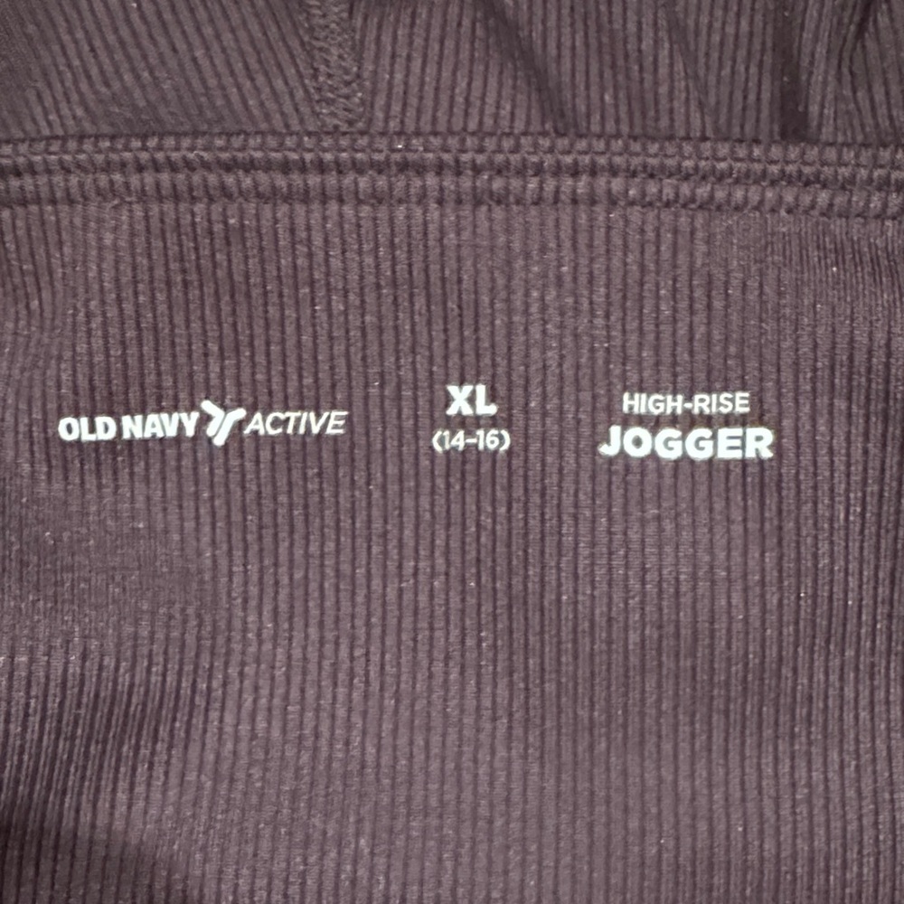 Comfortable High Rise  Joggers. - Picture 5 of 5